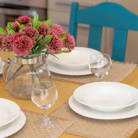 Apartment Sloneczny I Przestronny W Gdansku Z Wanna I Umeblowanym Tarasem By Renters Gdansk